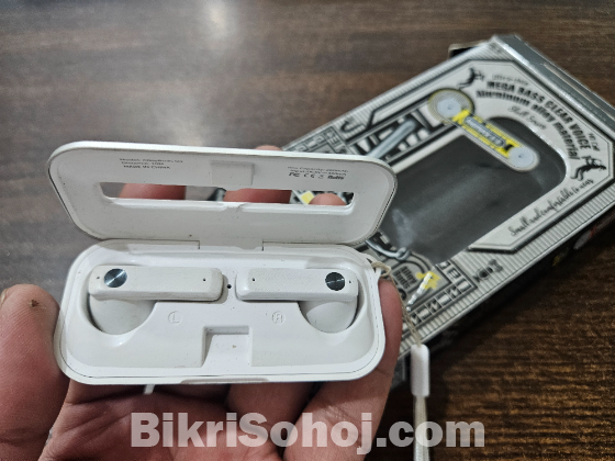 Remax Slim Heavy Bass Rare Airpod Brand New